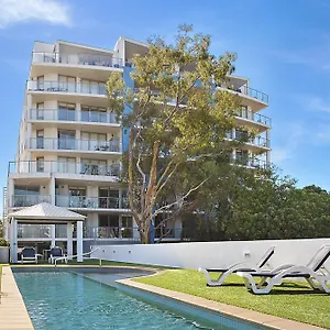 Brisbane 4*, Scarborough Australien