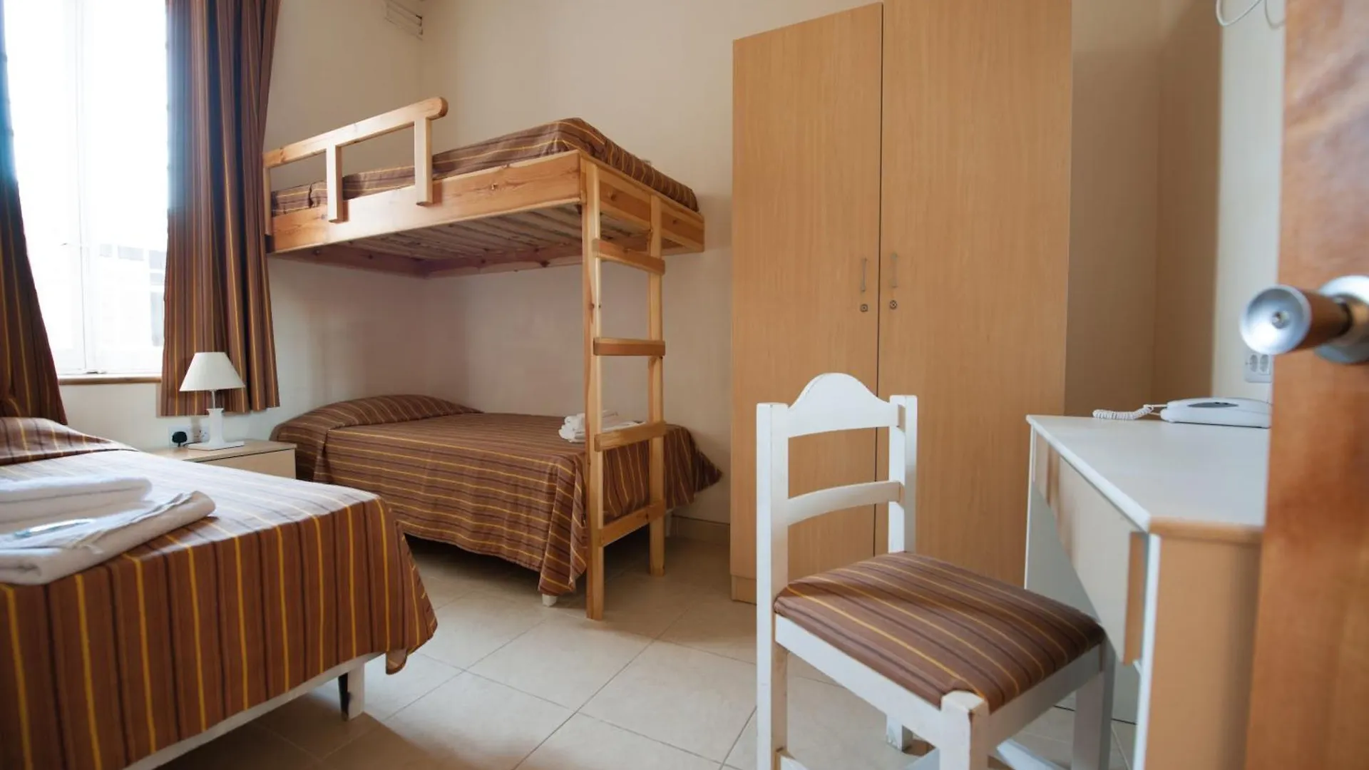 Sc Club Village Pembroke 3*,  Malta